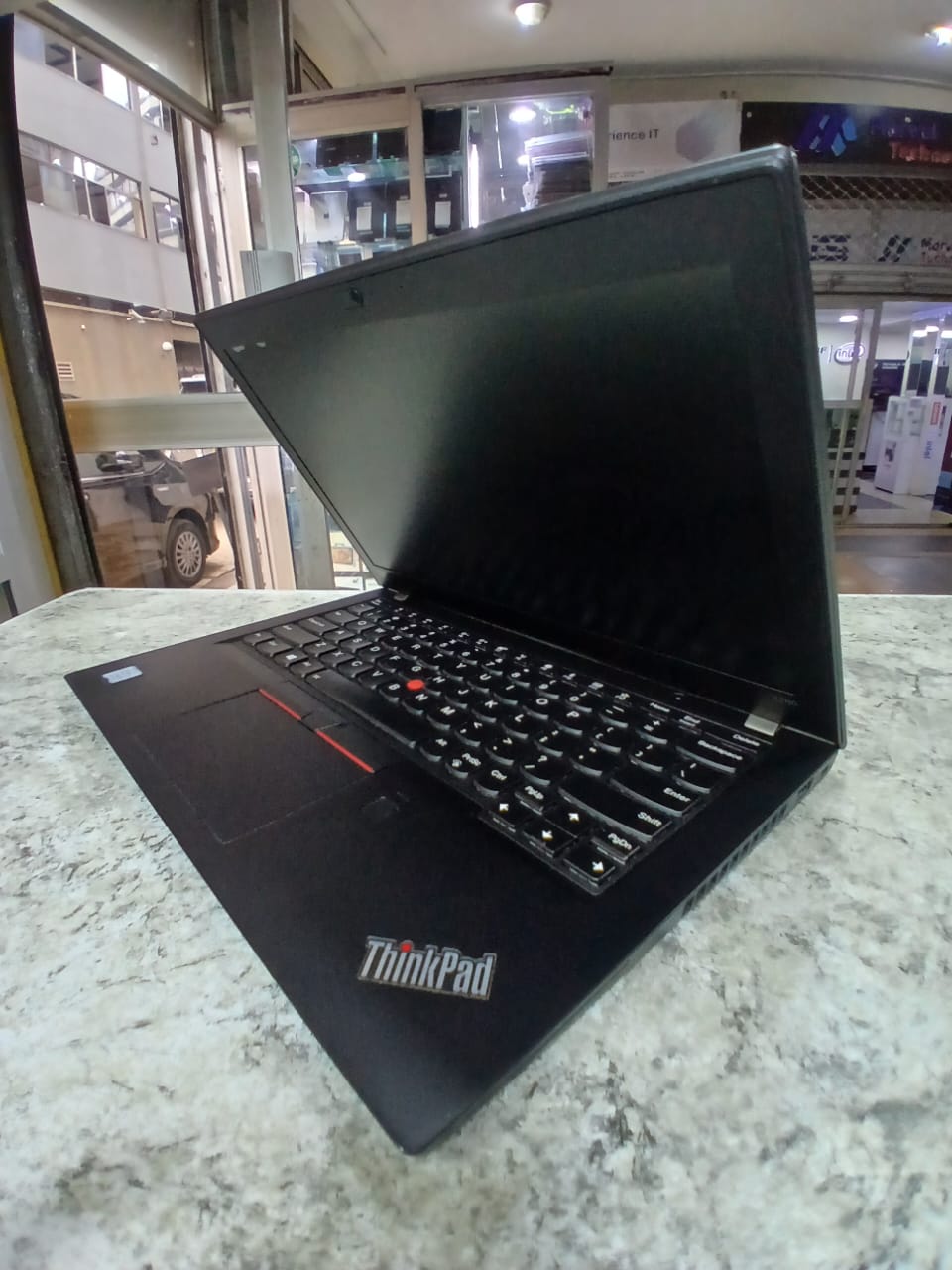 WhatsApp-Image-2025-08-09-at-11.48.41-AM.jpeg Lenovo ThinkPad X280 Ultrabook – Core i5 8th Gen, 8GB DDR4, 256GB PCIe SSD, Windows 10 Pro - Image 1